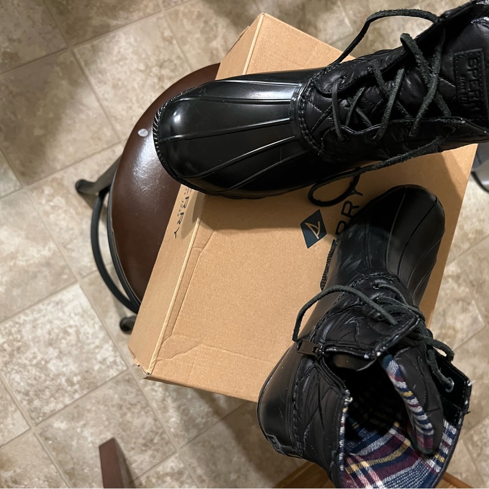 Women’s Sperry boot